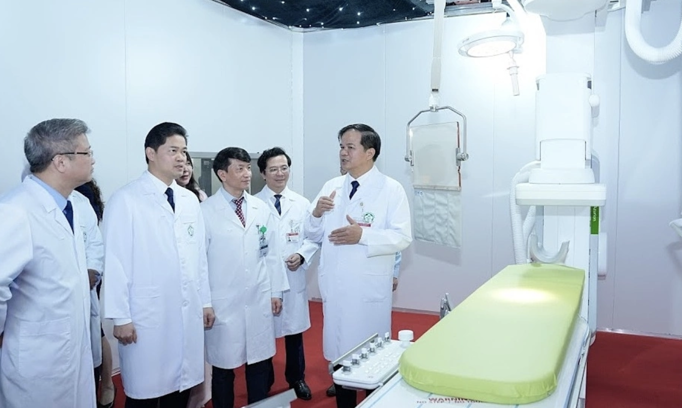 Bệnh viện Bạch Mai đưa vào vận hành hệ thống thiết bị y tế hiện đại trị giá hơn 1.000 tỷ đồng